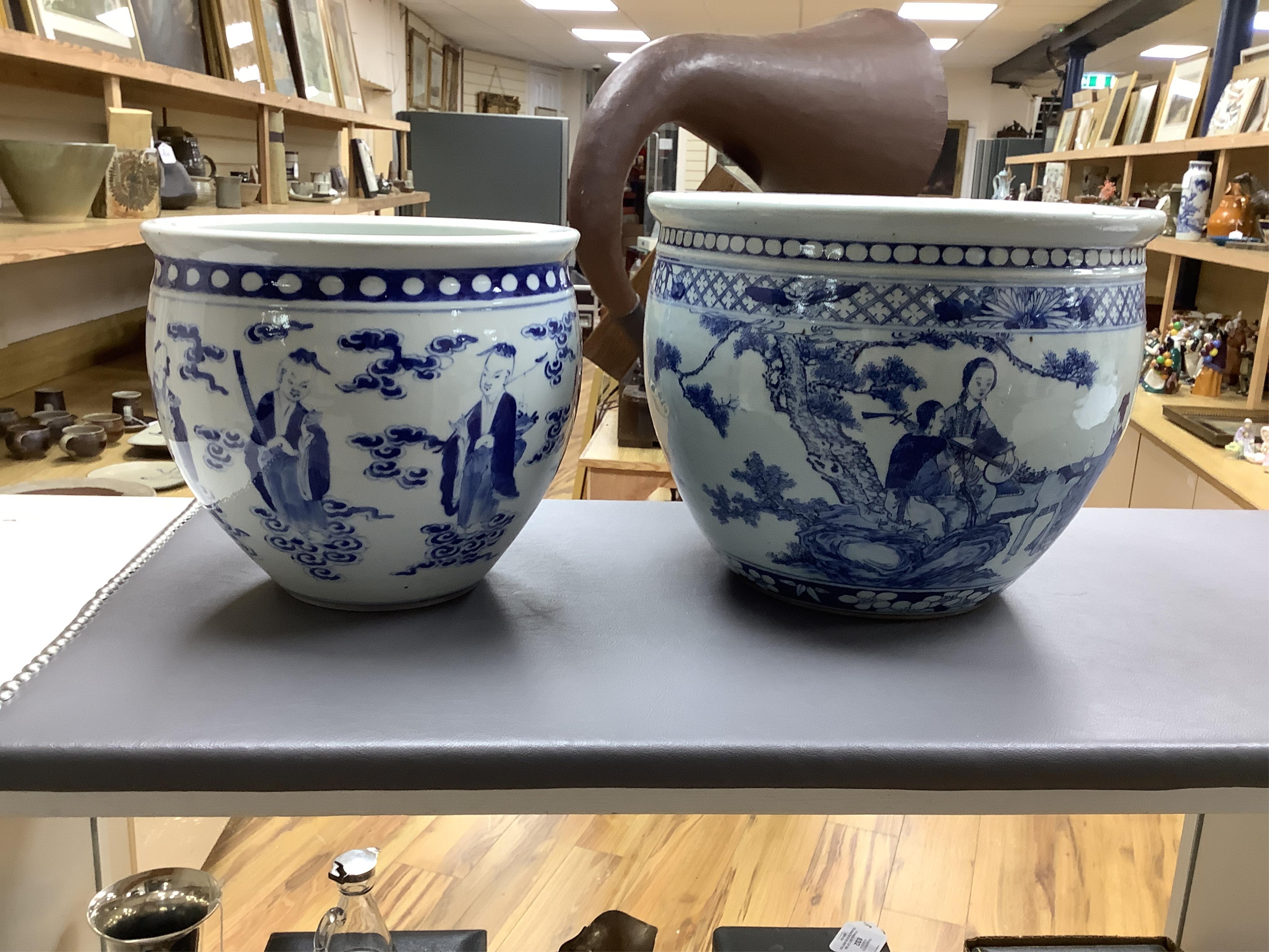 Two 19th/20th century Chinese blue and white porcelain jardinières, largest 26cm